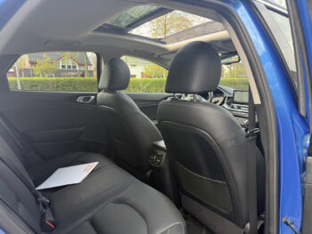 52607917-kia-xceed-2020