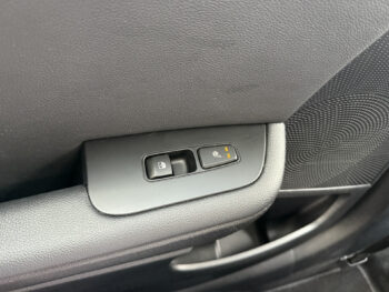 52607917-kia-xceed-2020