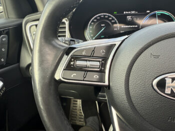 52607917-kia-xceed-2020