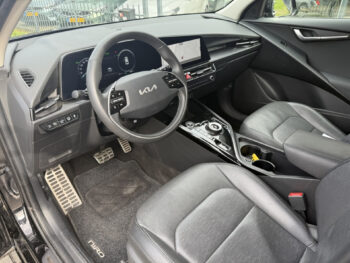 52608308-kia-niro-2023