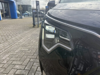 52608308-kia-niro-2023