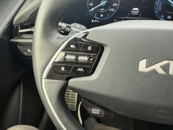 52608308-kia-niro-2023