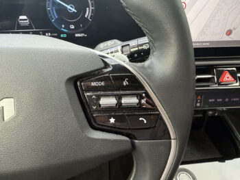 52608308-kia-niro-2023