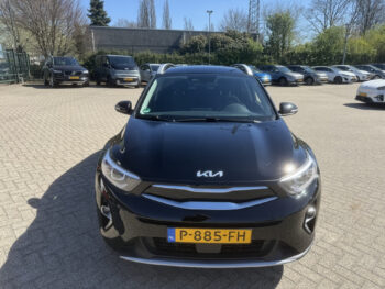 52640667-kia-stonic-2022