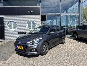 52667861-hyundai-i20-2019