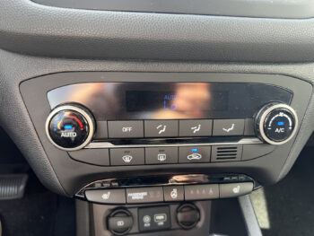 52667861-hyundai-i20-2019