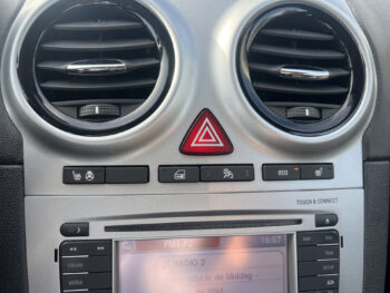 52672549-opel-corsa-2013