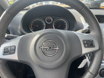 52672549-opel-corsa-2013