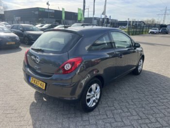 52672549-opel-corsa-2013
