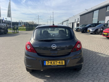 52672549-opel-corsa-2013