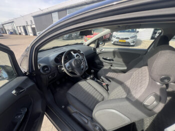 52672549-opel-corsa-2013