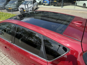 52787908-toyota-auris-2017