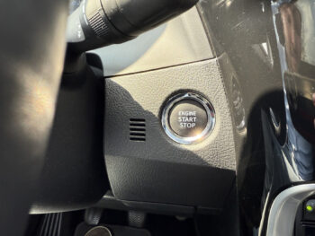 52787908-toyota-auris-2017