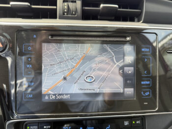 52787908-toyota-auris-2017