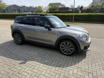 52796603-mini-countryman-2019