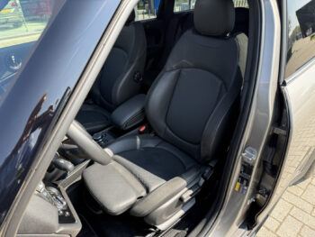 52796603-mini-countryman-2019
