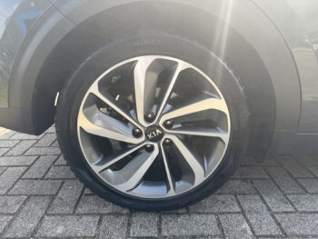 52853167-kia-niro-2018