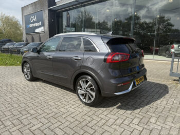 52853167-kia-niro-2018