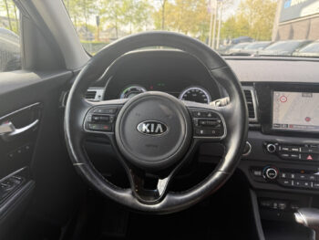 52853167-kia-niro-2018