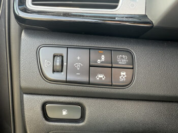 52853167-kia-niro-2018