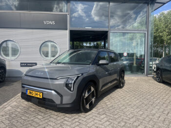 52856522-kia-ev3-2025