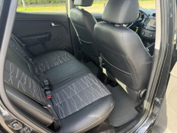 52900791-kia-venga-2015