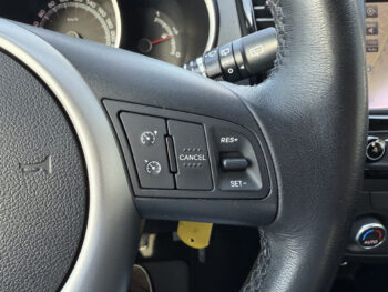 52900791-kia-venga-2015