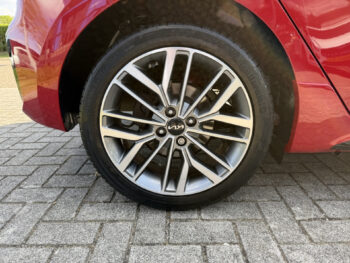 52962683-kia-rio-2023