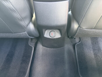 52962683-kia-rio-2023