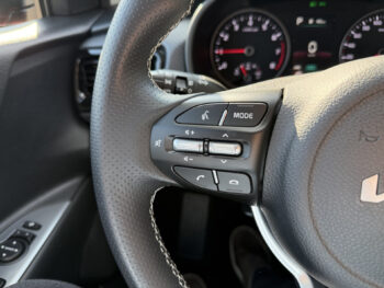 52962683-kia-rio-2023