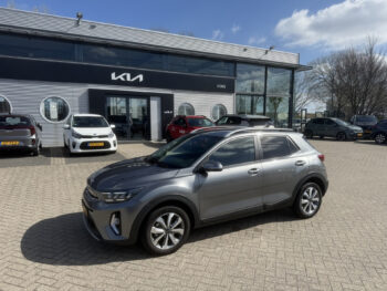 52978385-kia-stonic-2025
