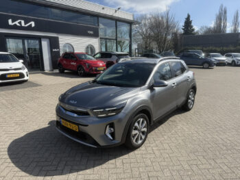 52978385-kia-stonic-2025