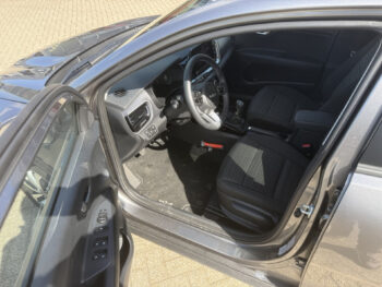 52978385-kia-stonic-2025