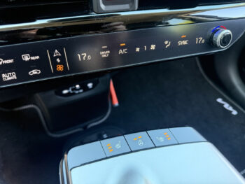 52979739-kia-ev6-2025