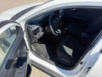 52979912-kia-stonic-2024