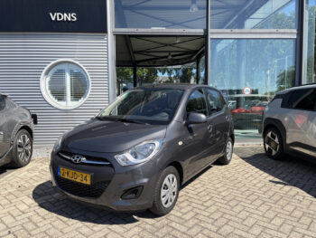 53013106-hyundai-i10-2013