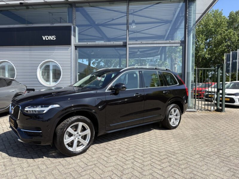 53065453-volvo-xc90-2016