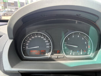 53084502-bmw-x3-2004