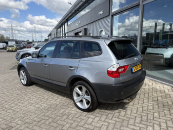 53084502-bmw-x3-2004