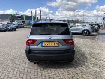 53084502-bmw-x3-2004