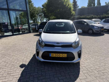 53162682-kia-picanto-2020