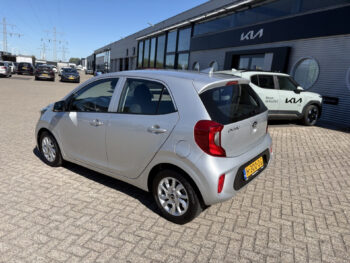 53162682-kia-picanto-2020
