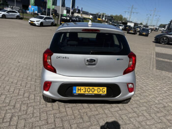 53162682-kia-picanto-2020