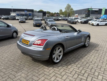 53187505-chrysler-crossfire-2004