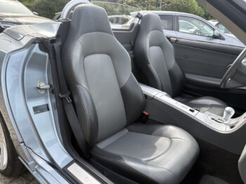 53187505-chrysler-crossfire-2004