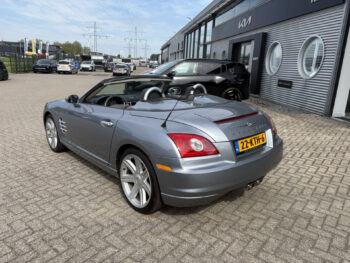 53187505-chrysler-crossfire-2004