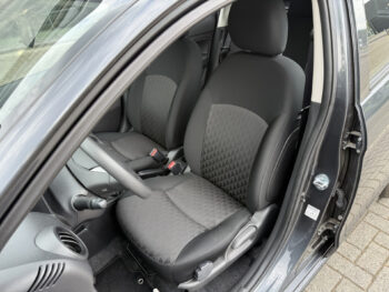 53193978-mitsubishi-space-star-2024