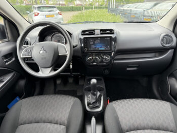 53193978-mitsubishi-space-star-2024
