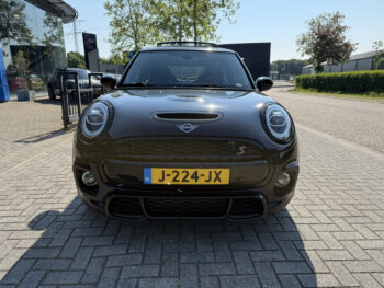 53347417-mini-mini-2020