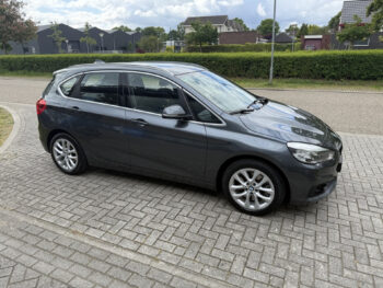 53388282-bmw-2-serie-2016